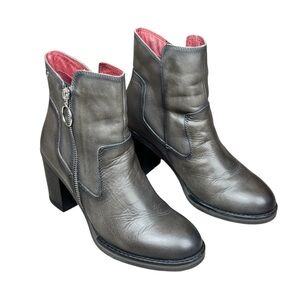 Pikolinos Gray Leather Zip Up Heel Booties Size 37